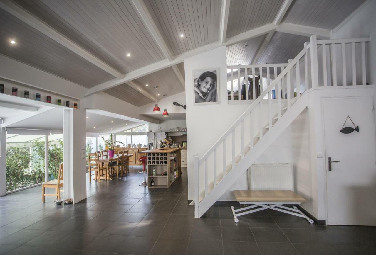 Les Tresors De Lizzie Hotel Coutras ภายนอก รูปภาพ