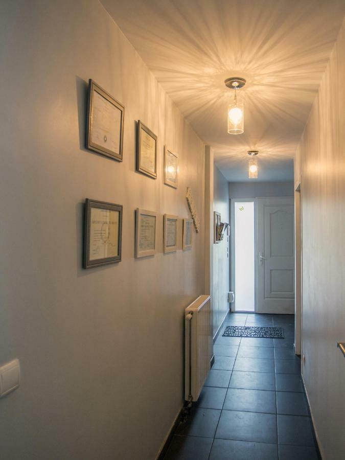 Les Tresors De Lizzie Hotel Coutras ภายนอก รูปภาพ
